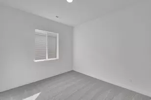 243 E Polaris Dr, Saratoga Springs, UT 84045 - Photo 27