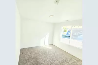 8483 N Colette St, Lake Point, UT 84074 - Photo 13