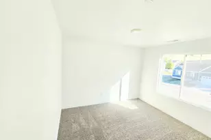 8483 N Colette St, Lake Point, UT 84074 - Photo 13