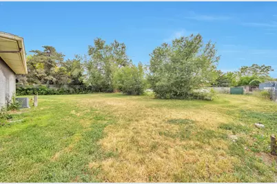 9294 S 2700 W, West Jordan, UT 84088 - Photo 23