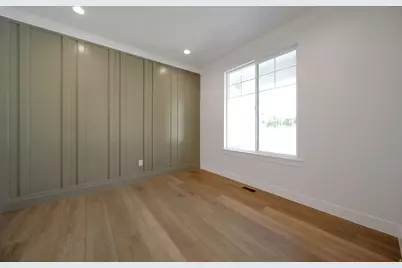 695 W Hidden Farm Dr, Farmington, UT 84025 - Photo 13