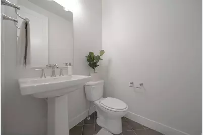 695 W Hidden Farm Dr, Farmington, UT 84025 - Photo 27