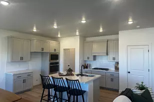 18 S Lunar Wy, Mapleton, UT 84664 - Photo 3