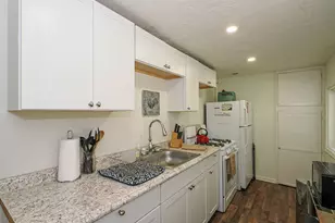 182 N N St, Salt Lake City, UT 84103 - Photo 13