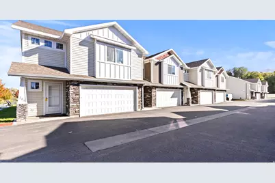 284 W 20 N, Hyrum, UT 84319 - Photo 3