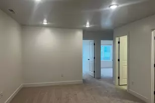 81 S Lunar Wy, Mapleton, UT 84664 - Photo 9