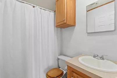 221 E Jordan View Dr S, Sandy, UT 84070 - Photo 21