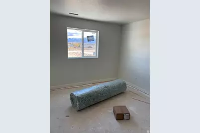 2633 N 2080 W #180, Clinton, UT 84015 - Photo 5