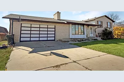 255 W 500 S, Ferron, UT 84523 - Photo 3