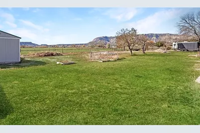 255 W 500 S, Ferron, UT 84523 - Photo 33