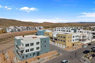 757 W Periwinkle Ln, Saint George, UT 84790 - Photo 17