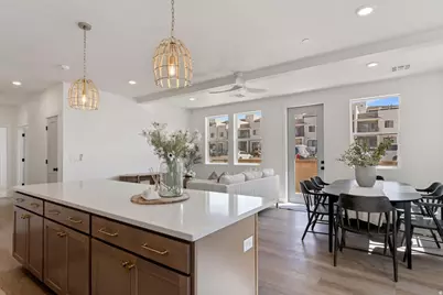 757 W Periwinkle Ln #201, Saint George, UT 84790 - Photo 7