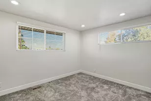 6851 S 2300 E, Cottonwood Heights, UT 84121 - Photo 25