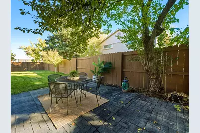 6851 S 2300 E, Cottonwood Heights, UT 84121 - Photo 43