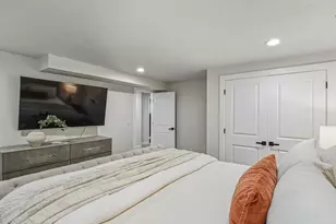 6851 S 2300 E, Cottonwood Heights, UT 84121 - Photo 37