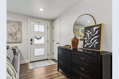 6851 S 2300 E, Cottonwood Heights, UT 84121 - Photo 3