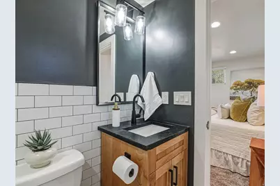 6851 S 2300 E, Cottonwood Heights, UT 84121 - Photo 23