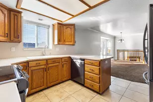 2535 W 550 N, West Point, UT 84015 - Photo 11