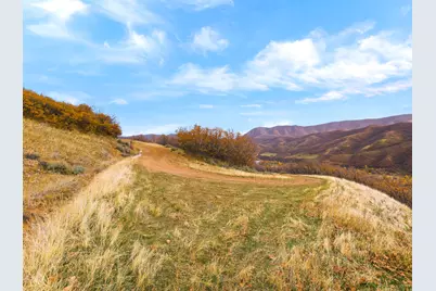 2000 Oak Wood Dr #3, Springville, UT 84663 - Photo 7