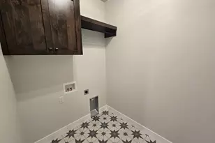 8035 N Park Meadow Ln, Lake Point, UT 84074 - Photo 11