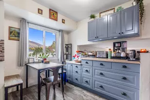 11855 S Hidden Valley Dr, Sandy, UT 84094 - Photo 7