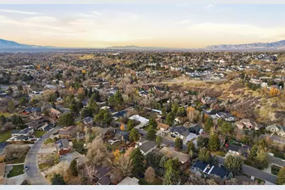 2774 E Robidoux Rd S, Sandy, UT 84093 - Photo 83