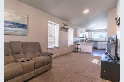 67 W 600 S #B301, Springville, UT 84663 - Photo 11