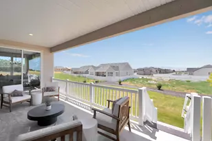 8761 N Lakeshore Dr, Lake Point, UT 84074 - Photo 15