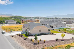 8761 N Lakeshore Dr, Lake Point, UT 84074 - Photo 79