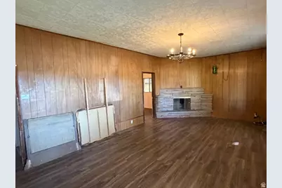 411 E 50 N, Moroni, UT 84646 - Photo 3