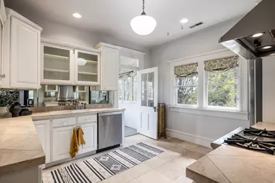 216 B St, Salt Lake City, UT 84103 - Photo 11