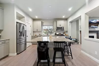 3217 W 2450 N, Lehi, UT 84043 - Photo 9