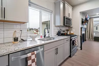 3217 W 2450 N, Lehi, UT 84043 - Photo 11