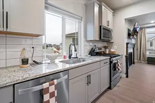 3217 W 2450 N, Lehi, UT 84043 - Photo 11