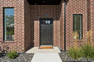 252 N Main St, Bountiful, UT 84010 - Photo 3