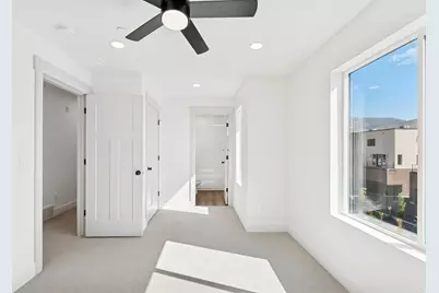 252 N Main St, Bountiful, UT 84010 - Photo 31