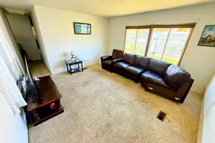 1010 S 400 E, Springville, UT 84663 - Photo 3