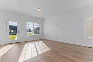 907 W Kingfisher Rd, Stansbury Park, UT 84074 - Photo 9