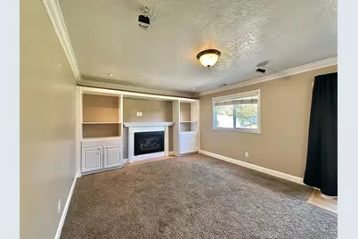 1908 N 200 W, Layton, UT 84041 - Photo 9