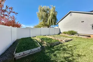 1908 N 200 W, Layton, UT 84041 - Photo 29