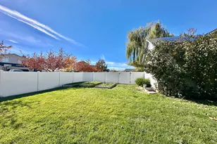 1908 N 200 W, Layton, UT 84041 - Photo 27