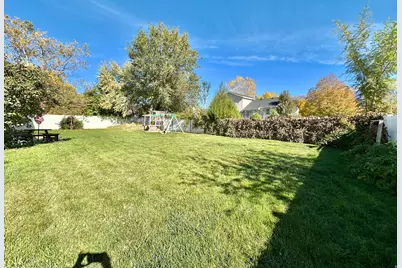1908 N 200 W, Layton, UT 84041 - Photo 23