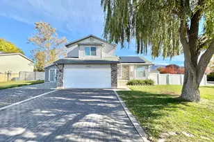 1908 N 200 W, Layton, UT 84041 - Photo 31