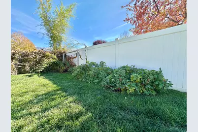 1908 N 200 W, Layton, UT 84041 - Photo 25