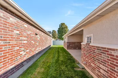 2298 N 1085 W, Layton, UT 84041 - Photo 23