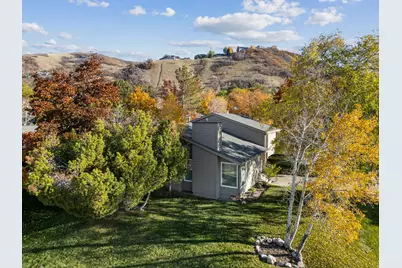 957 Chelsea Dr E, Bountiful, UT 84010 - Photo 31