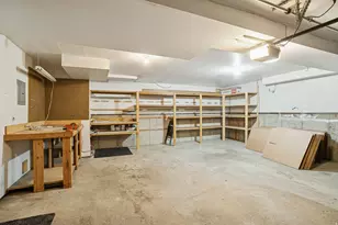 957 Chelsea Dr E, Bountiful, UT 84010 - Photo 25