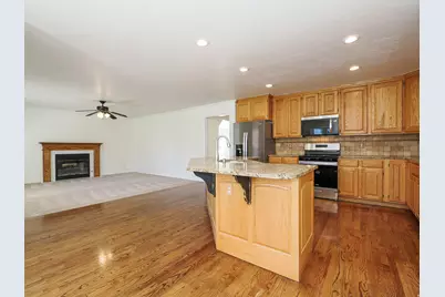 9909 S Dream Cir W, South Jordan, UT 84095 - Photo 35