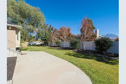 9909 S Dream Cir W, South Jordan, UT 84095 - Photo 7