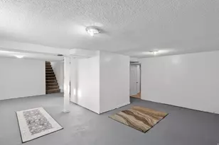 897 E 1000 S, Clearfield, UT 84015 - Photo 15